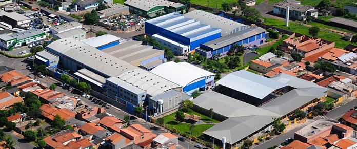 Sobre a VLC Empresa genuinamente brasileira, fundada em 1991, é uma das líderes no mercado nacional no fornecimento de soluções em Equipamentos e Sistemas para Filtração e Sedimentação.