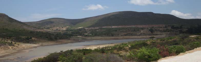 A 10 Quilómetros da cidade do Lubango e do Aeroporto fiscais específicos Recuperação de 23 hectares de área da