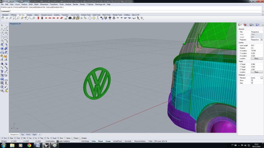 Você poderá fazer um espelho lateral, desenhando uma linha de perfil na viewport front, com o OSNAP desligado.