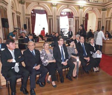 Representando a classe, a convite do vereador Helio Wirbiski (PPS), a presidente do Conselho Regional de Contabilidade do Paraná, Lucelia Lecheta, discursou durante a sessão plenária, falando em nome