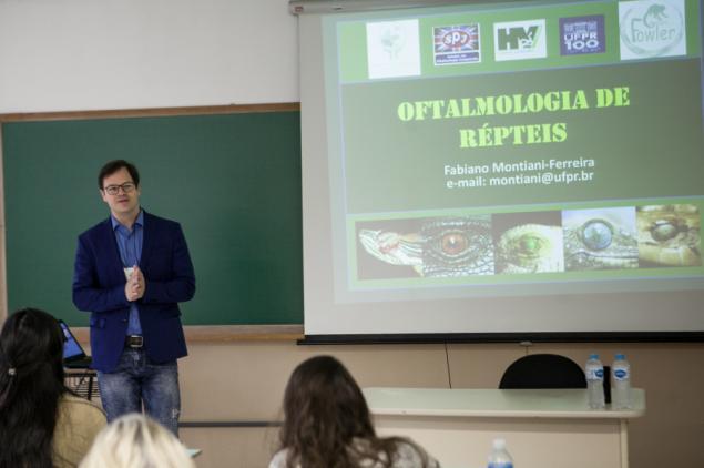 O terceiro curso "Medicina Intensiva aplicada a pets não convencionais", com o médico veterinário André Grespan, da Clínica