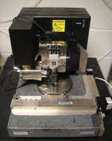 58 Figura 6 - Microscópio de força atômica Dimension 3100 (Nanoscope IIIa, Veeco Digital Instruments) usado para análise da rugosidade superficial do esmalte e da dentina.