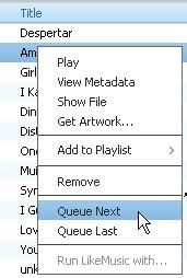 Arraste e largue músicas ou listas de reprodução para o painel Play Queue (Fila 1 Clique em» como lista de reprodução em Playlists 2 Em Playlists o nome