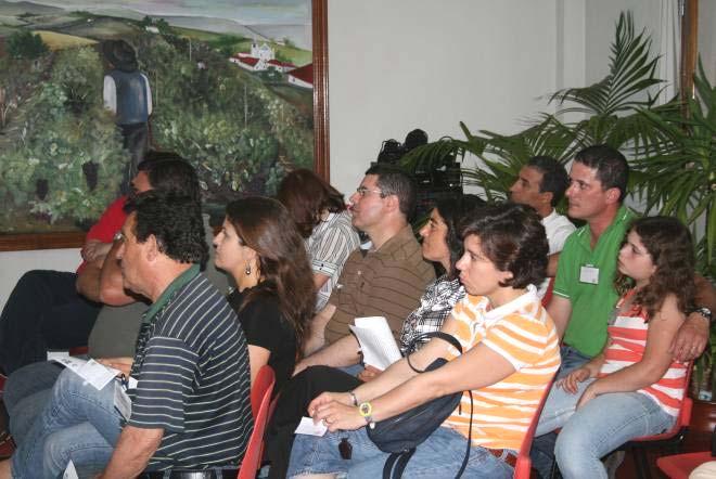 A abertura da sessão esteve a cargo do Sr. Vereador da Câmara Municipal de Vila Franca de ira, Dr.