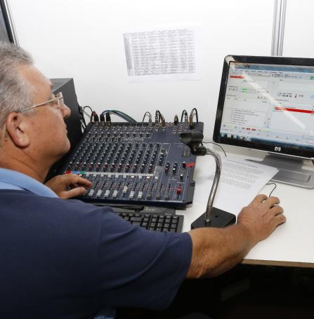 RÁDIO AGRISHOW VEICULAÇÃO DE ANÚNCIO Descritivo: Veiculação de anúncios na Rádio Agrishow Observação: Produção