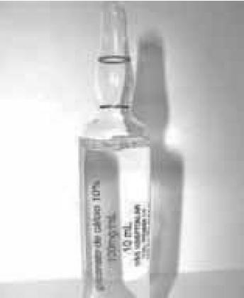 TEXT: 4 - omum à questão: 24 gluconato de cálcio (massa molar = 430 g/mol) é um medicamento destinado principalmente ao tratamento da deficiência de cálcio.