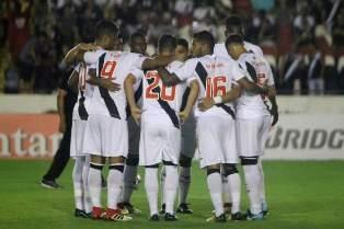 A Copa Libertadores chegou na última partida da fase eliminatória com quatro brasileiros preocupados.