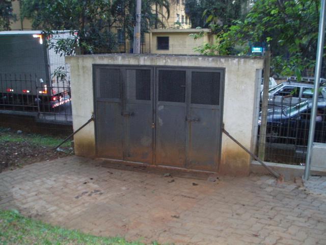 ATERRO SANITÁRIO Abrigo para