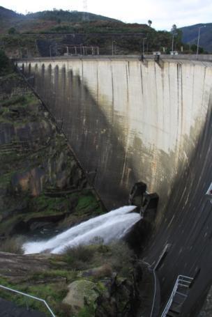 QSiGA 3 Implementação insuficiente/ ineficiente do regime de caudais ecológicos A definição e implementação de RCE é um processo moroso, mas tem vindo a ser implementado em resposta à necessidade de