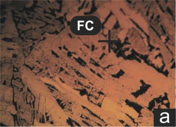 33 Figura 16 Micrografia identificando o microconstituinte agregado Ferrita-Carboneto em uma junta soldada.