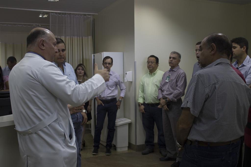 setembro e novembro pela Unimed Araguaína para apresentar, informar e esclarecer os cooperados sobre o Fundo de Investimento Imobiliário e os estudos para a construção do hospital, que inicialmente