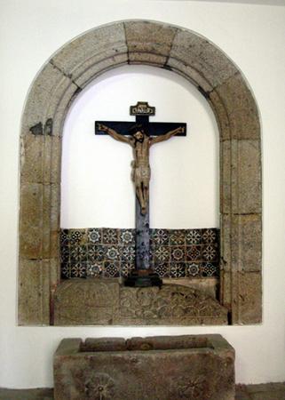 385 Nicho da Portaria com o Crucificado e