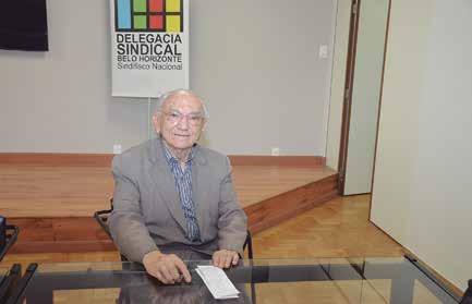 8 SINDIFISCO NACIONAL - DS BH - Informativo da Delegacia Sindical de Belo Horizonte do Sindifisco Nacional - Ano 05 - Edição 22 - Julho de 2015 CURSO DE ORATÓRIA No mês de maio a DS BH iniciou o