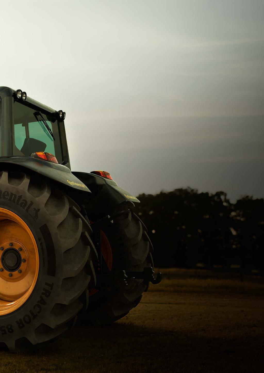 8 / 9 O pneu multiusos que se adequa a todas as tarefas O Tractor85 é um pneu para todas as estações e todas as superfícies.