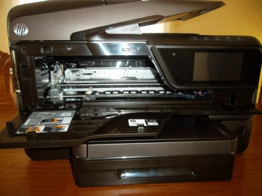 O tamanho da impressora poderá ser considerado como uma desvantagem principalmente se esta for destinada ao uso pessoal.