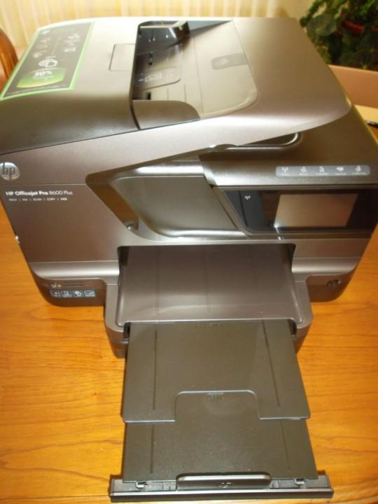 Na saída de folhas da impressora na sua construção houve o mesmo cuidado, isto é, a impressora possui um tabuleiro, que nos dá a