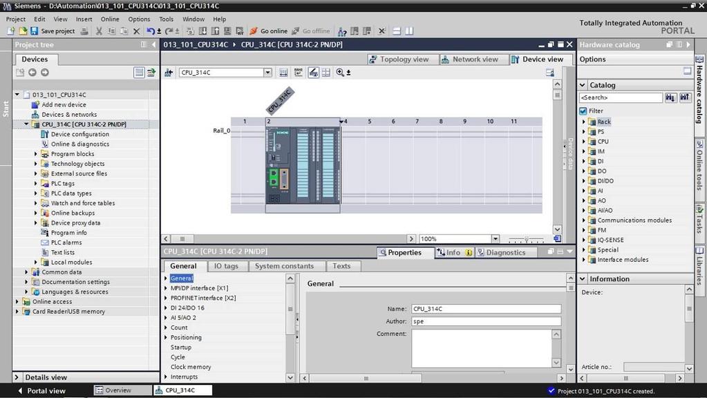 Então o TIA Portal muda automaticamente para a visualização do projeto e apresenta ali na configuração do dispositivo a CPU selecionada no soquete de encaixe 2 em um trilho perfilado.