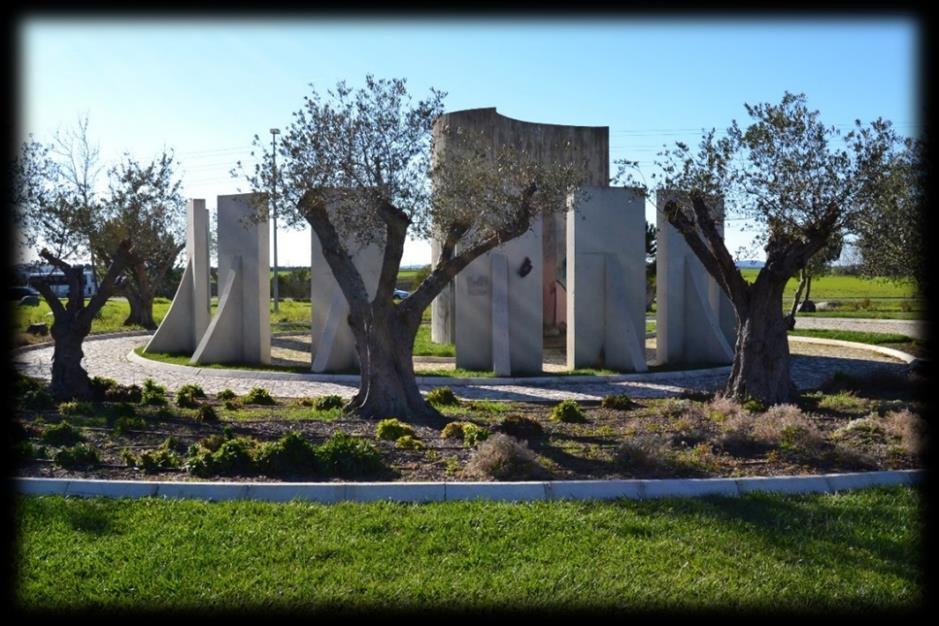 Parque da Cidade e Monumento ao Rei-Poeta Al-Mutamid GUIA TURÍSTICO DE BEJA O Parque da Cidade é uma extensa área verde de 9 hectares, disponibilizando múltiplas valências de lazer e recreativas,