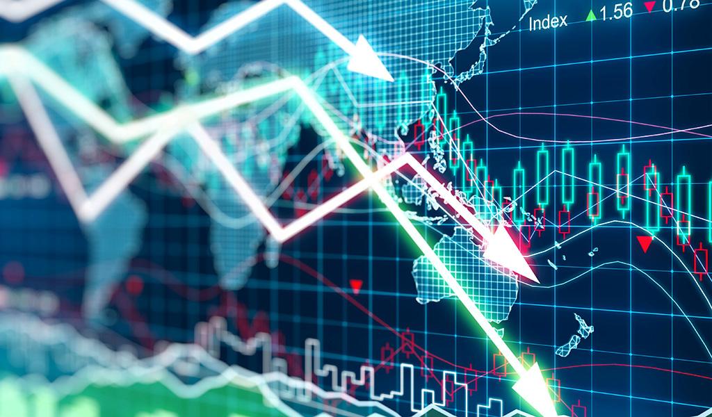 normalmente são descritas como breves períodos de crescimento econômico negativo.