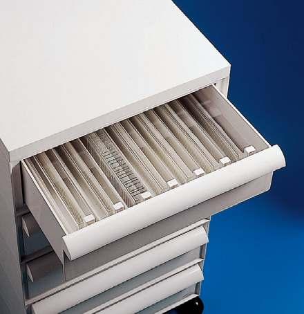 931 (4 ruedas) 50 art. 921 50 art. 920 SLIDE STORING SYSTEM ABS The basic unit has five drawers.