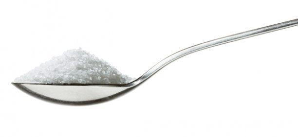 Sódio OMS recomenda um consumo máximo de 2000 mg (2g) de sódio por pessoa ao dia Consumo no Brasil quantidades MUITO SUPERIORES Consumo em excesso pode causar: O excesso de sal, presente