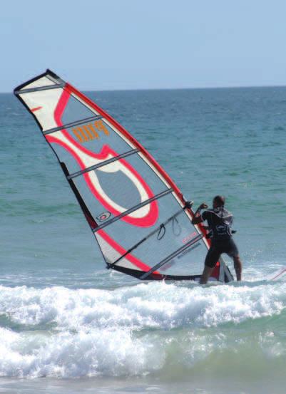 Apoio 10 Praia do CDS - Costa de Caparica geral@caparicasurf.com 29 de junho WINDSURF 9H00 12H00 Escola/Centro de Windsurf elisiario.