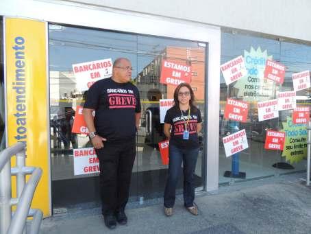 A PLR injetará por volta de R$ 5,112 bilhões, sendo R$ 2,008 bilhões somente na antecipação do pagamento, que ocorre dez dias após a assinatura da Convenção Coletiva de Trabalho (CCT).