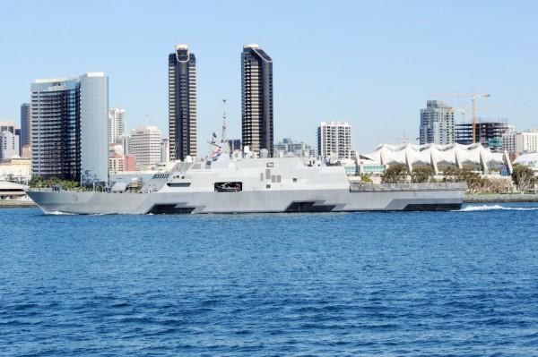 completos. Autoridades disseram que Fire Scout e o Seahawk também terão uma programação semelhante de quatro meses em outras embarcações da US Navy.