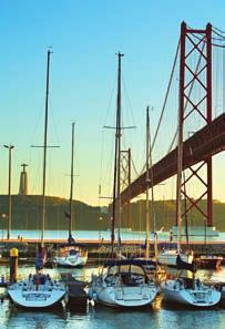 Por sua vez, nas marinas de Lisboa e Cascais é possível alugar o tipo de embarcação desejado para explorar a costas da Região.