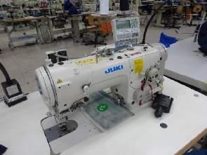 º 618-321-Uma máquina de costura marca JUKI, modelo