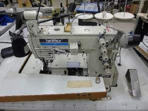 Piso 1 - Produção Máquinas º 643-6770-Uma máquina de costura