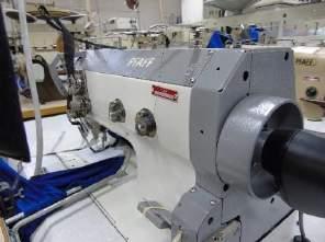 º 750-7681-Uma máquina de costura marca PFAFF, modelo