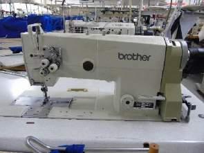 º 1079-1351-Uma máquina de costura marca PFAFF, modelo 442-R-6/01-913/52, N.