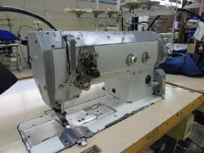 º 342-5412-Uma máquina de costura marca PFAFF, modelo