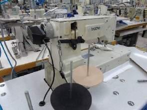 º 366-6617-Uma máquina de costura marca BROTHER, modelo