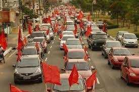 CARREATA - deslocamento em fila na via de veículos automotores em sinal de regozijo, de