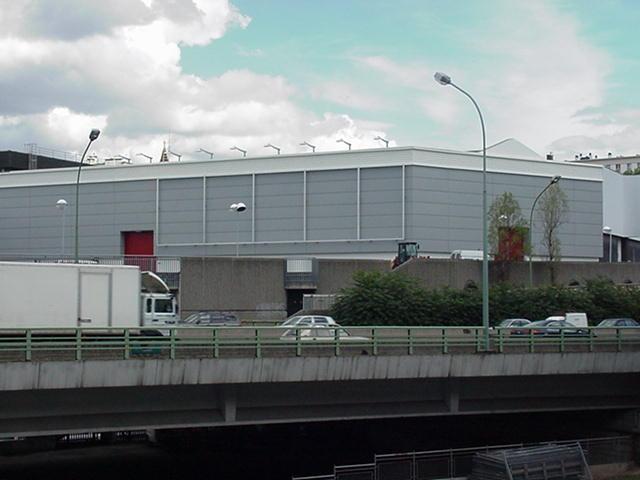 Campanha de outdoor na Boulevard Periférico de Paris visibilidade 1,5 milhões de viaturas