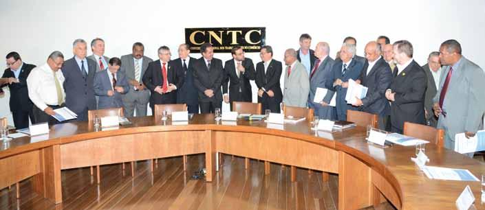 4 5 Reforma Sindical Brizola Neto assume compromisso pela Unicidade Em reunião histórica com os presidentes das Confederações Nacionais de Trabalhadores realizada na sede da CNTC, em Brasília, o