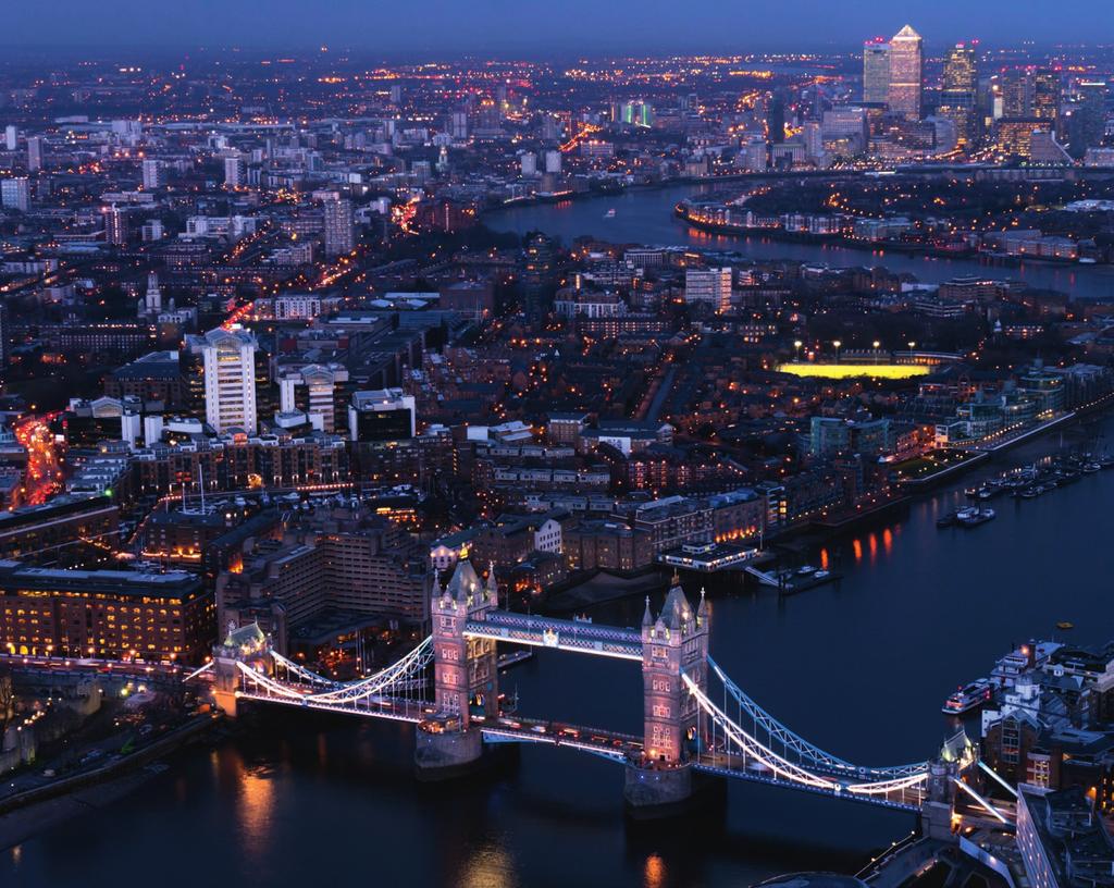 Londres Originalmente fundada pelos romanos há mais de 2000 anos, Londres cresceu para se tornar a capital cultural e económica da Grã-Bretanha e uma das cidades verdadeiramente globais do mundo.