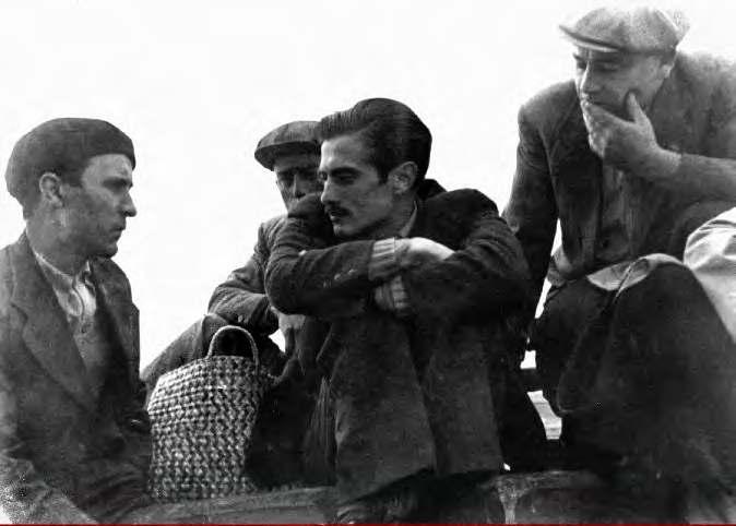 As grandiosas jornadas de Julho-Agosto de 1943, reclamando pão e exigindo aumento de salários, fortaleceram a unidade da classe