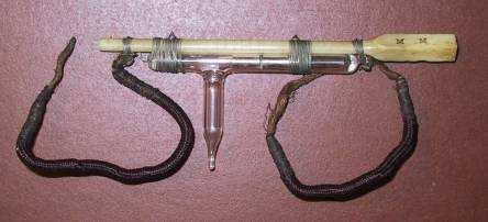Marconi (1895) Prata/níquel/mercúrio Vácuo no tubo de vidro Martelo