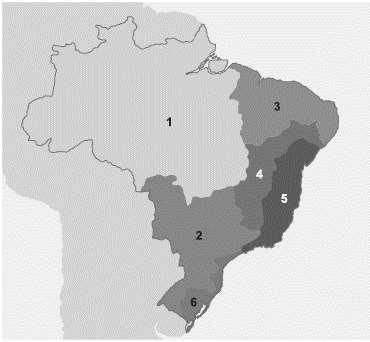 6ª QUESTÃO: Analise o mapa e assinale a alternativa que completa corretamente a frase O estratégico reservatório de água subterrânea, denominado Aquífero Guarani, ocorre em áreas de, e se estende.