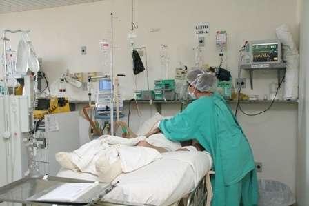 Cuidados de Enfermagem Lesão Renal Aguda O enfermeiro a beira leito tem papel fundamental na assistência ao paciente com IRA.