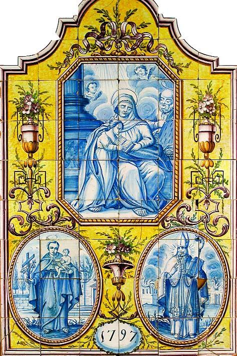 734 PAINEL DE 46 AZULEJOS, decoração policromada e a azul "Santana com Nossa Senhora", "Santo António" e Bispo", português, datado de 1797, faltas e defeitos Dim. - 124 x 83 cm 1.500-2.