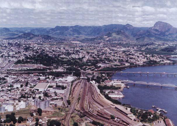 CAMPO 3 - CARIACICA/VILA VELHA/VITÓRIA Anos 90: privatização dos portos, conteinerização, ampliação do porte de navios, e implantação dos Portos Secos (antigas EADI).