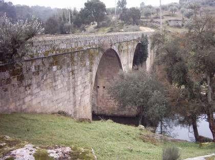 3. Viver em Pinhel implica que o Concelho de Pinhel, que dista duas, três e mais horas dos principais centros urbanos do país, têm de ter para oferecer aos seus visitantes produtos diferentes e