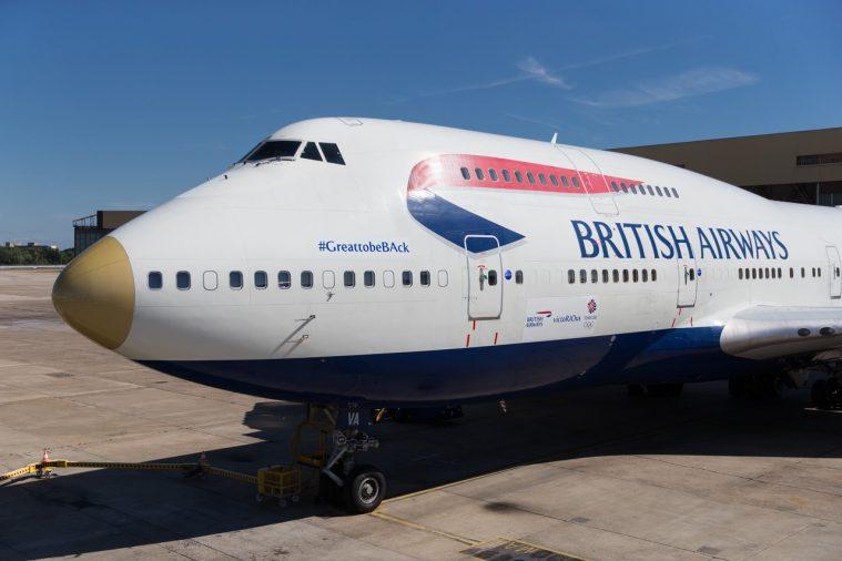 A delegação da Grã-Bretanha se despede do Rio de Janeiro a bordo do VictoRIOus, aeronave da British Airways batizada para homenagear os atletas que garantiram ao país o segundo lugar no ranking das