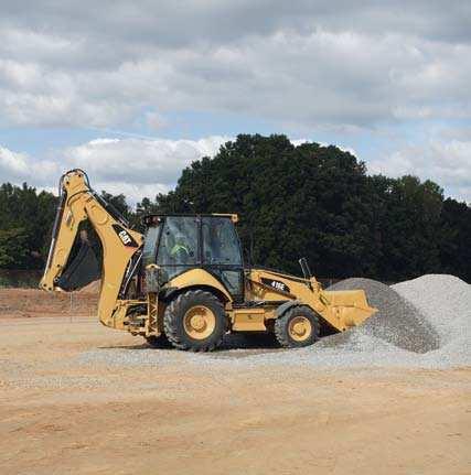 Trem de Força Projetado para desempenho, potência, confiabilidade e rendimento do combustível. Motor Caterpillar O E tem motor Cat C.