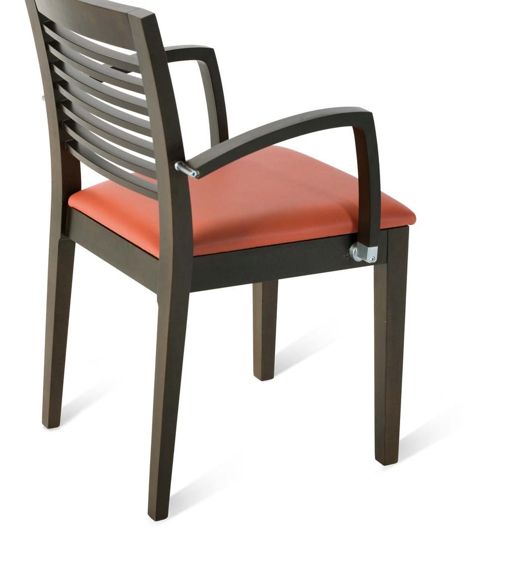 CADEIRAS DE MADEIRA /sillas de madera / wooden chairs ref. 7098 84 67 45 48 67 6,5 ref.