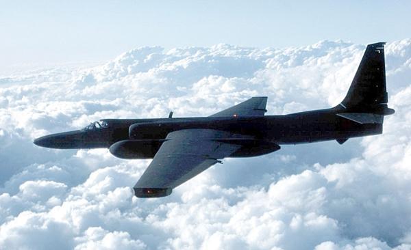 5. Lockheed U-2 Apelidada de Dragon Lady, essa aeronave teve seu primeiro voo em 1955, tendo sido operada tanto pela Força Aérea Norte- Americana quanto pela Agência Central de Inteligência (CIA).